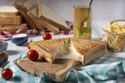 14x14 Club tost ekmeği