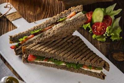 Kepekli tost ekmeği